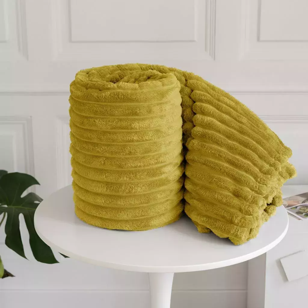Ribbed Throws Fleece Blanket Chunky Cord Faux Fur Large Size Sofa Bed Corded